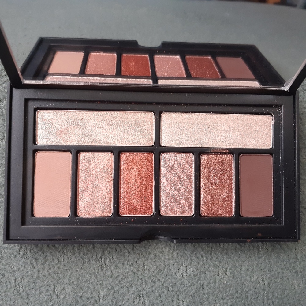 Smashobox eyeshadow palette